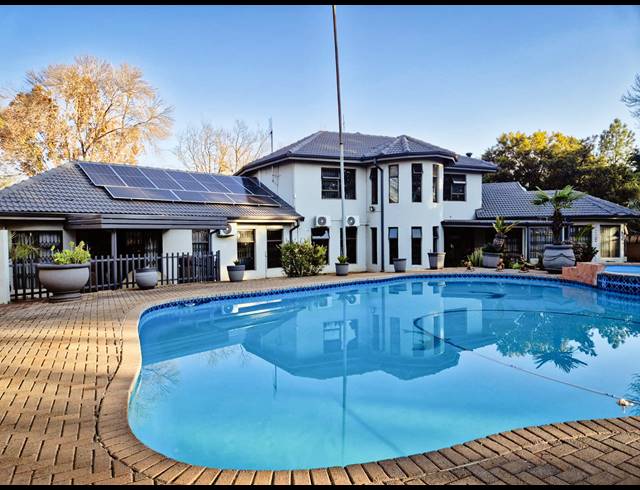 8 BEDROOM HOUSE FOR SALE IN MANTEVREDE
